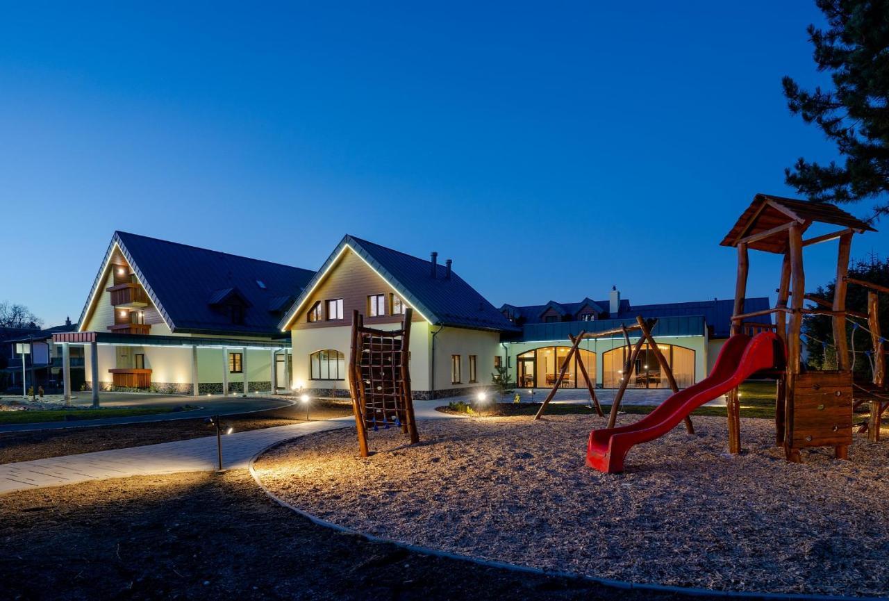 Hotel Demaenova **** Liptovský Mikuláš Exterior foto