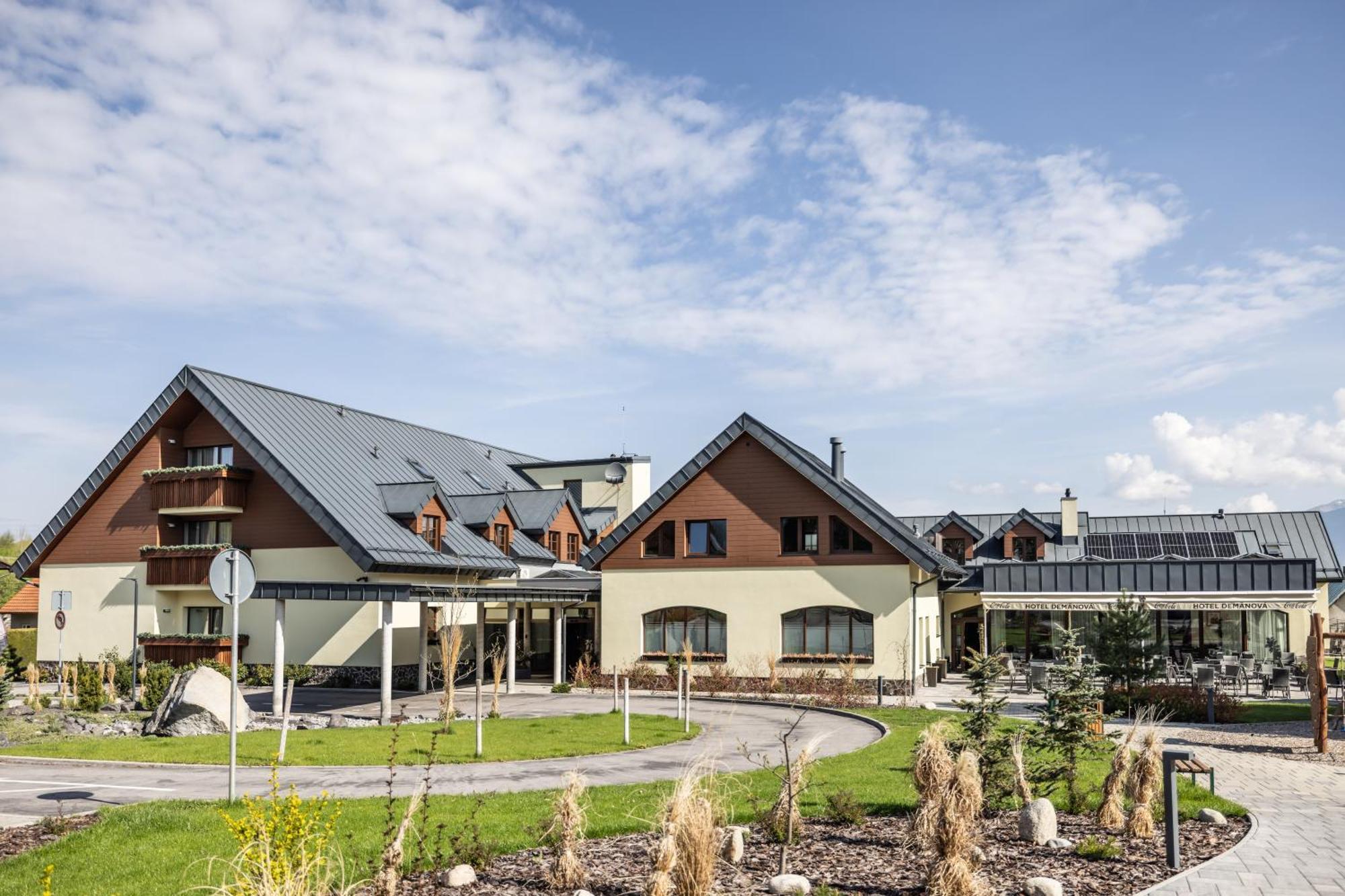 Hotel Demaenova **** Liptovský Mikuláš Exterior foto